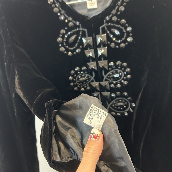 VTG Talbots Petite Black Velvet Beaded Top Embroidered Jeweled Blouse 8P Whimsy - Picture 8 of 11